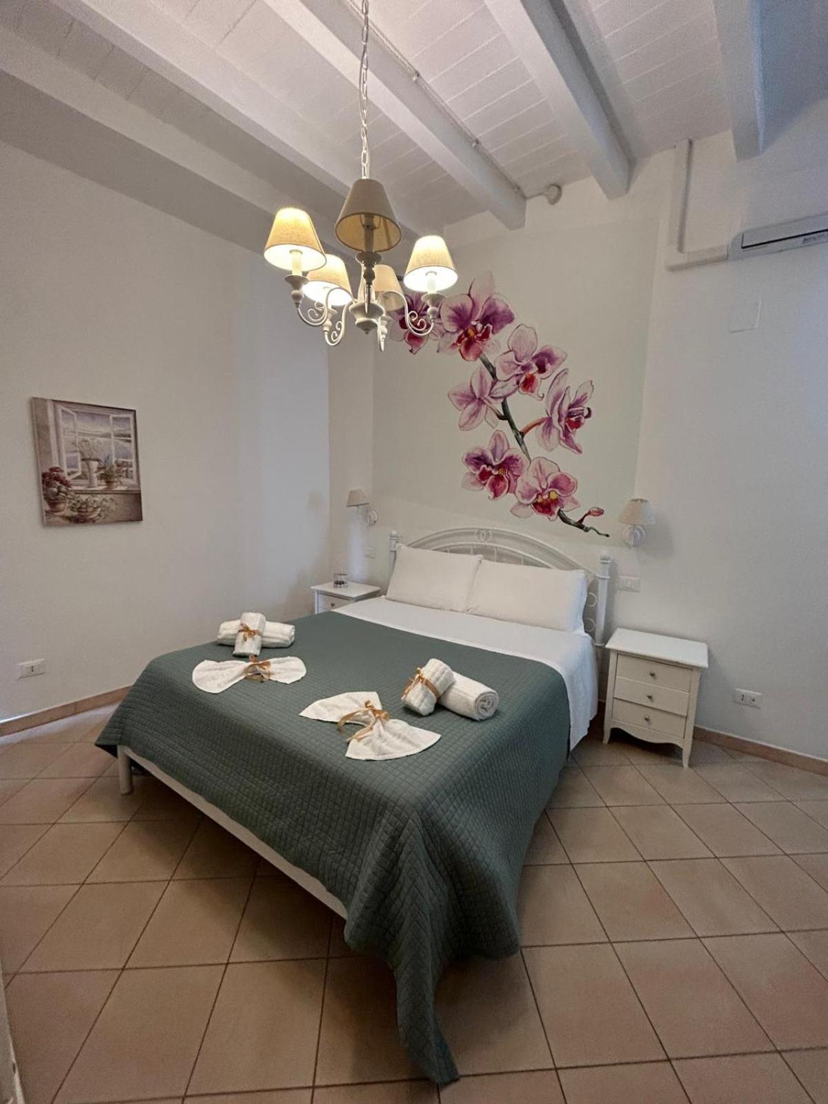 My Monopoli- Casa Dei Fiori "Orchidea" Centro Storico Hotell Exteriör bild